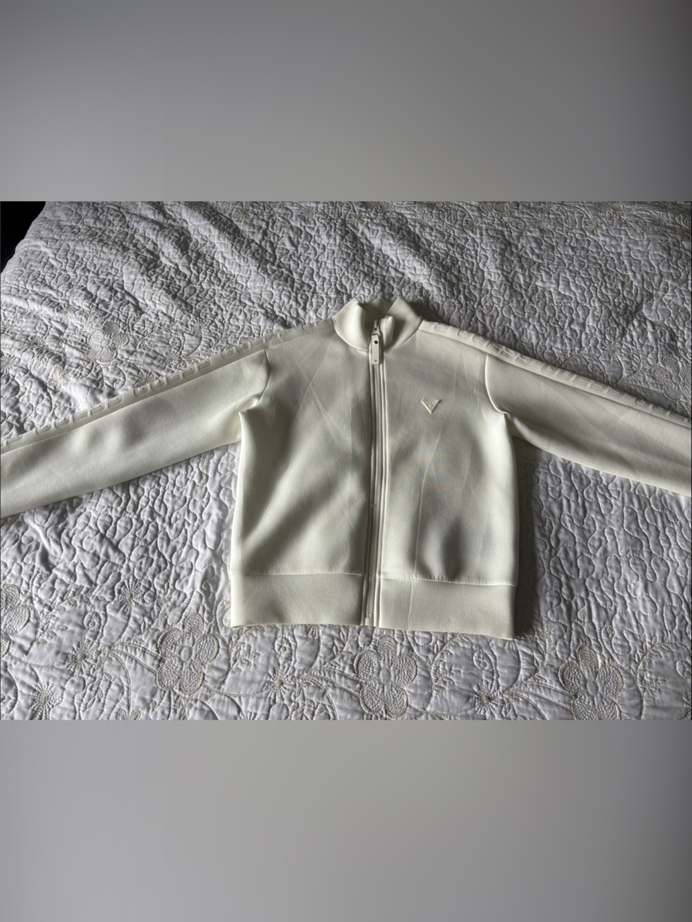 Guess Cream Full-Zip Bomber Jacket